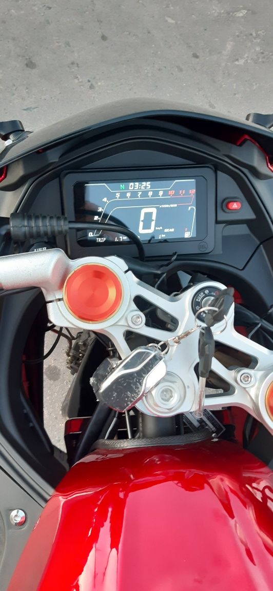 Мотоцикл Spark SP 300RS-2