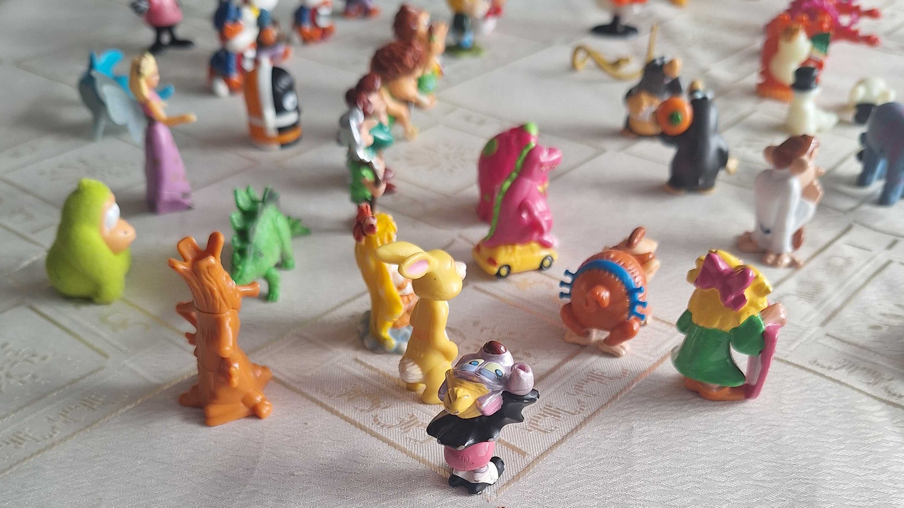 Zestaw figurek z jajek niespodzianek Kinder i innych, darmowa wysyłka.