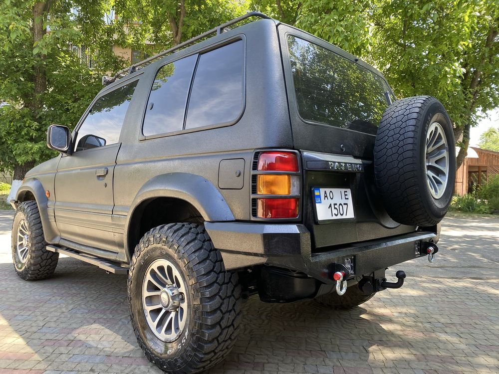 Mitsubishi Pajero 2