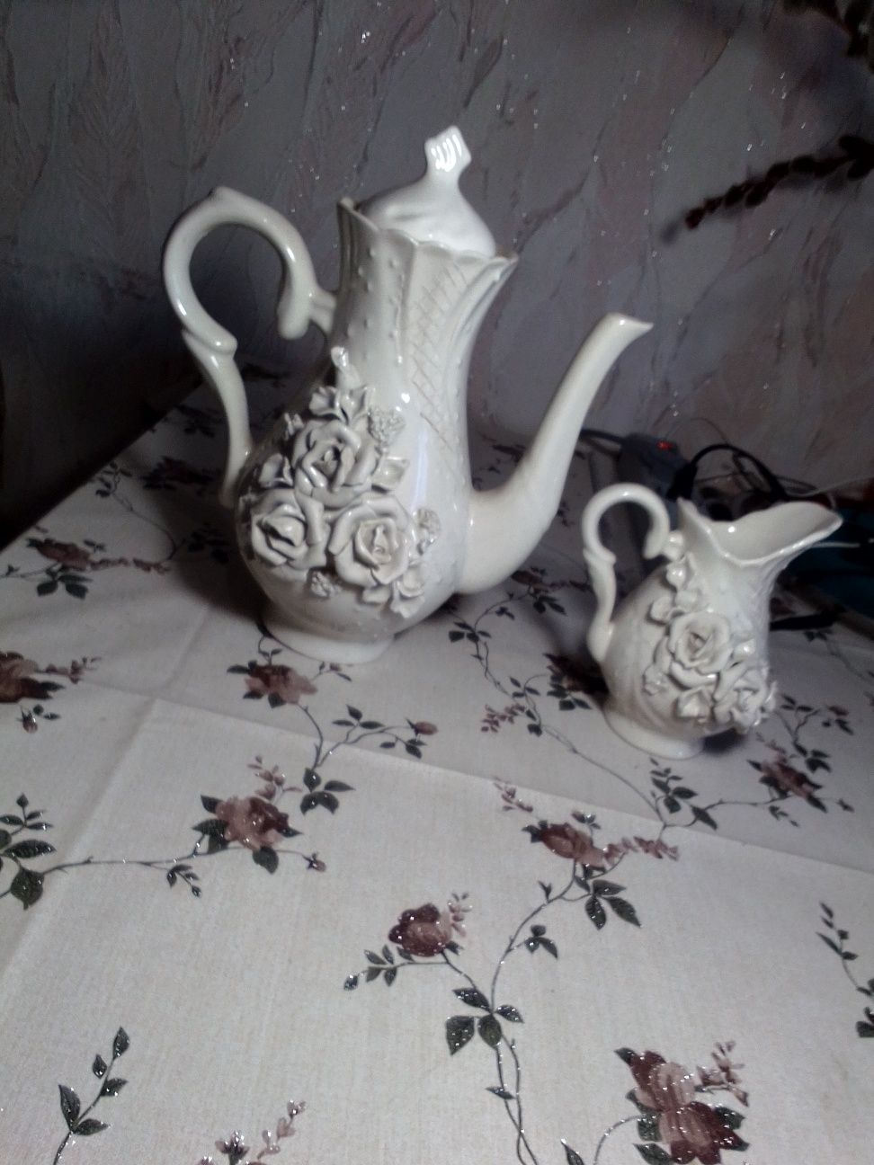 Кофейник и молочник. Лепка, ручная работа.