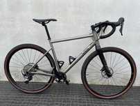 Triban 900ti Gravel (Titanio)
