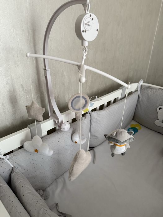 Музичний мобіль на ліжечко