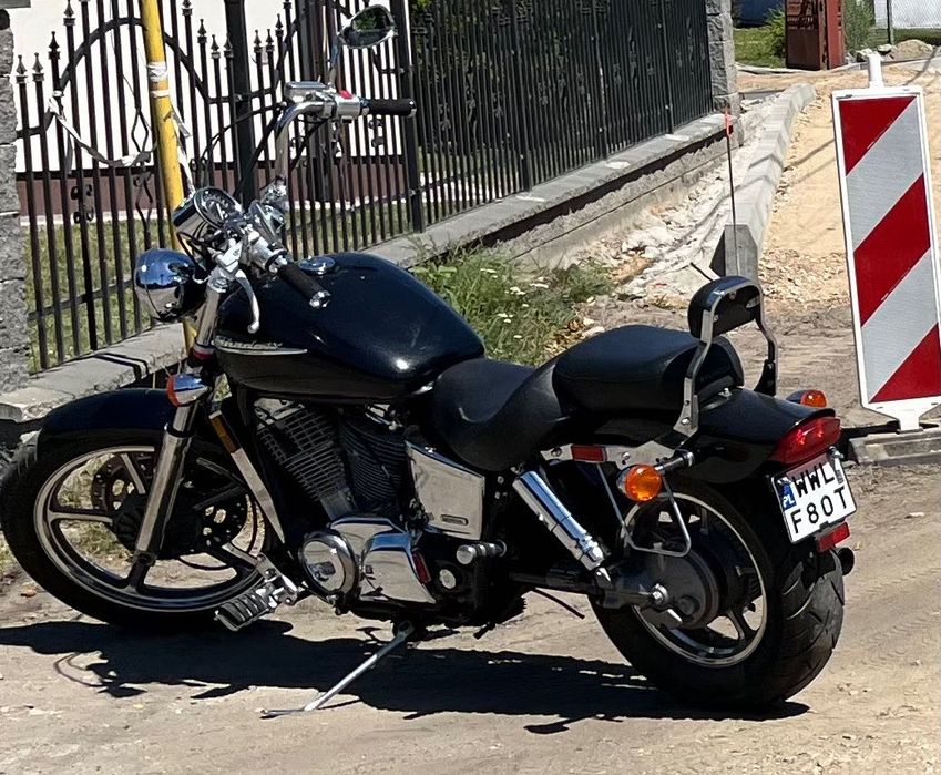 Honda shadow spiryt vt  1100