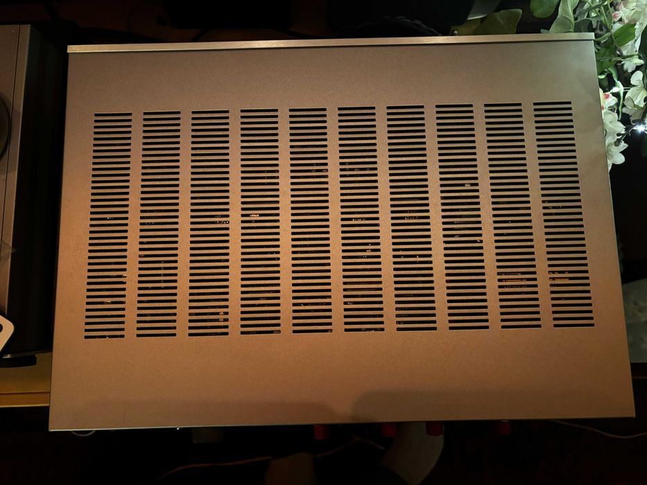 Wzmacniacz ROTEL A14