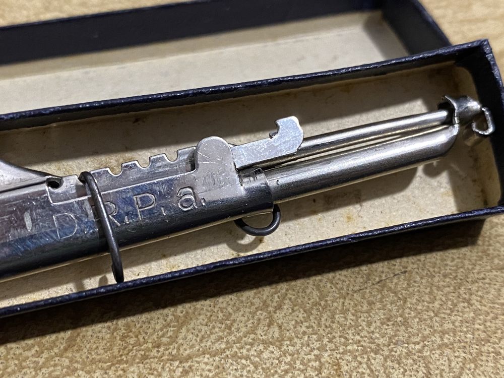 Aparat Vintage Stick Hansa-Record D.R.P. mała ręczna maszyna do szycia