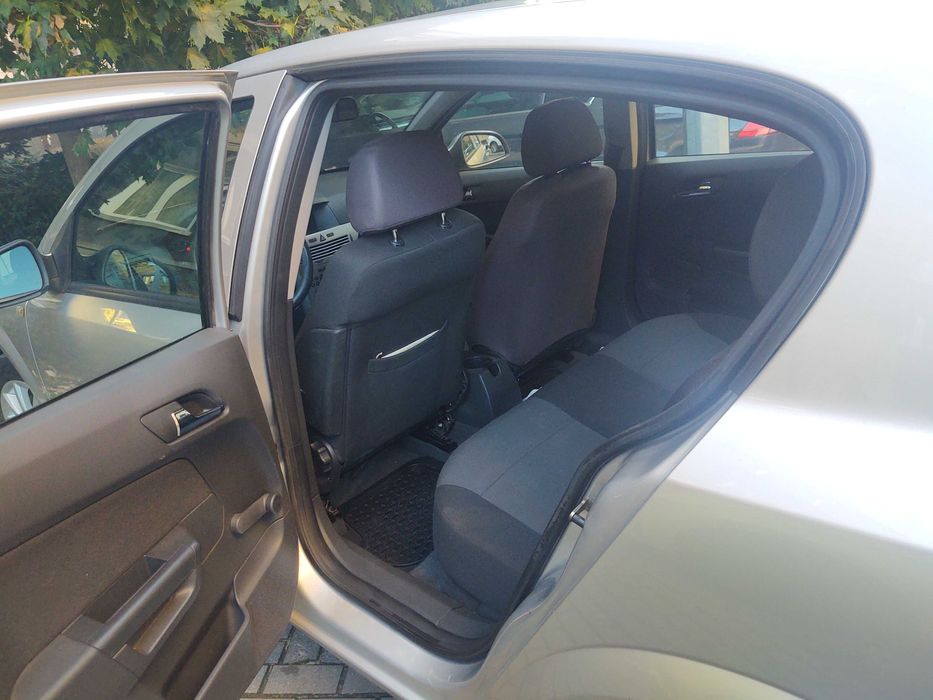 Sprzedam Opel Astra H 1,6 benzyna