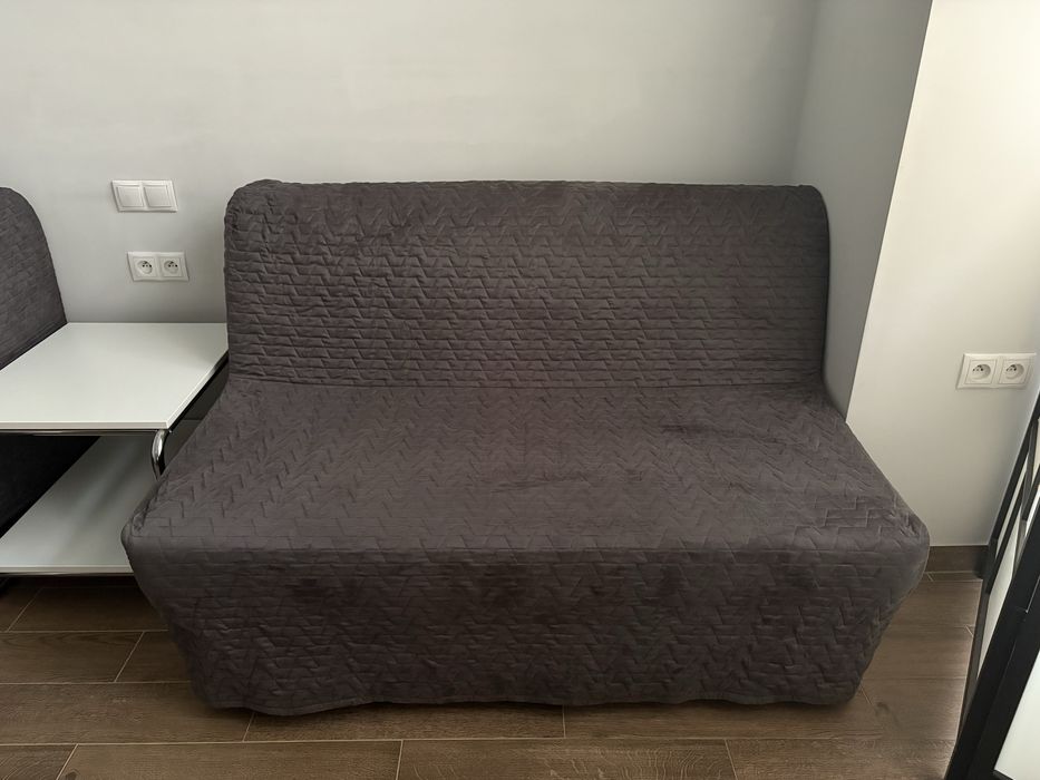Sofa rozkładana z materacem