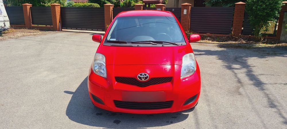 Toyota Yaris Kupiony w salonie w Polsce, pierwszy właściciel.