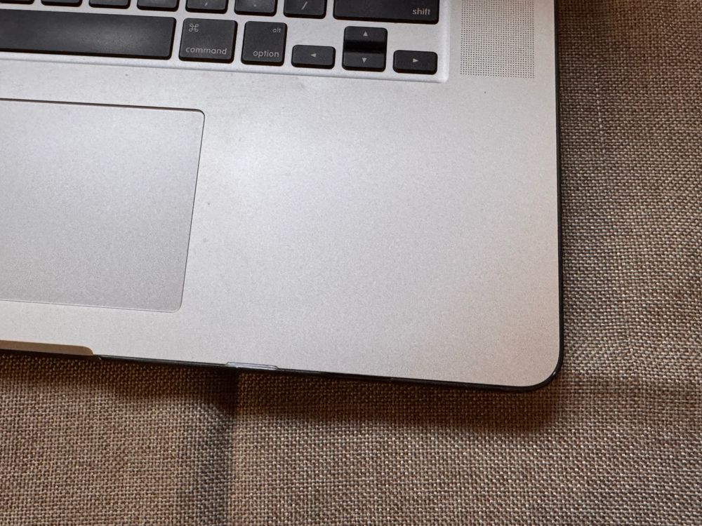 Apple Macbook PRO A1398