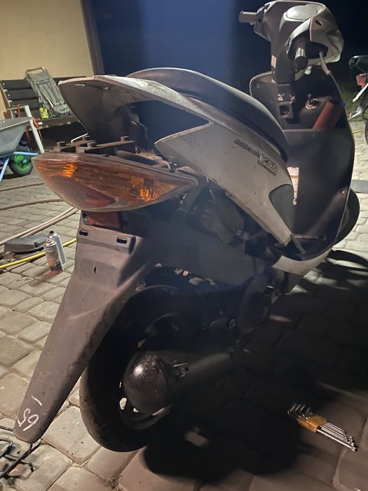 Продам скутер suzuki