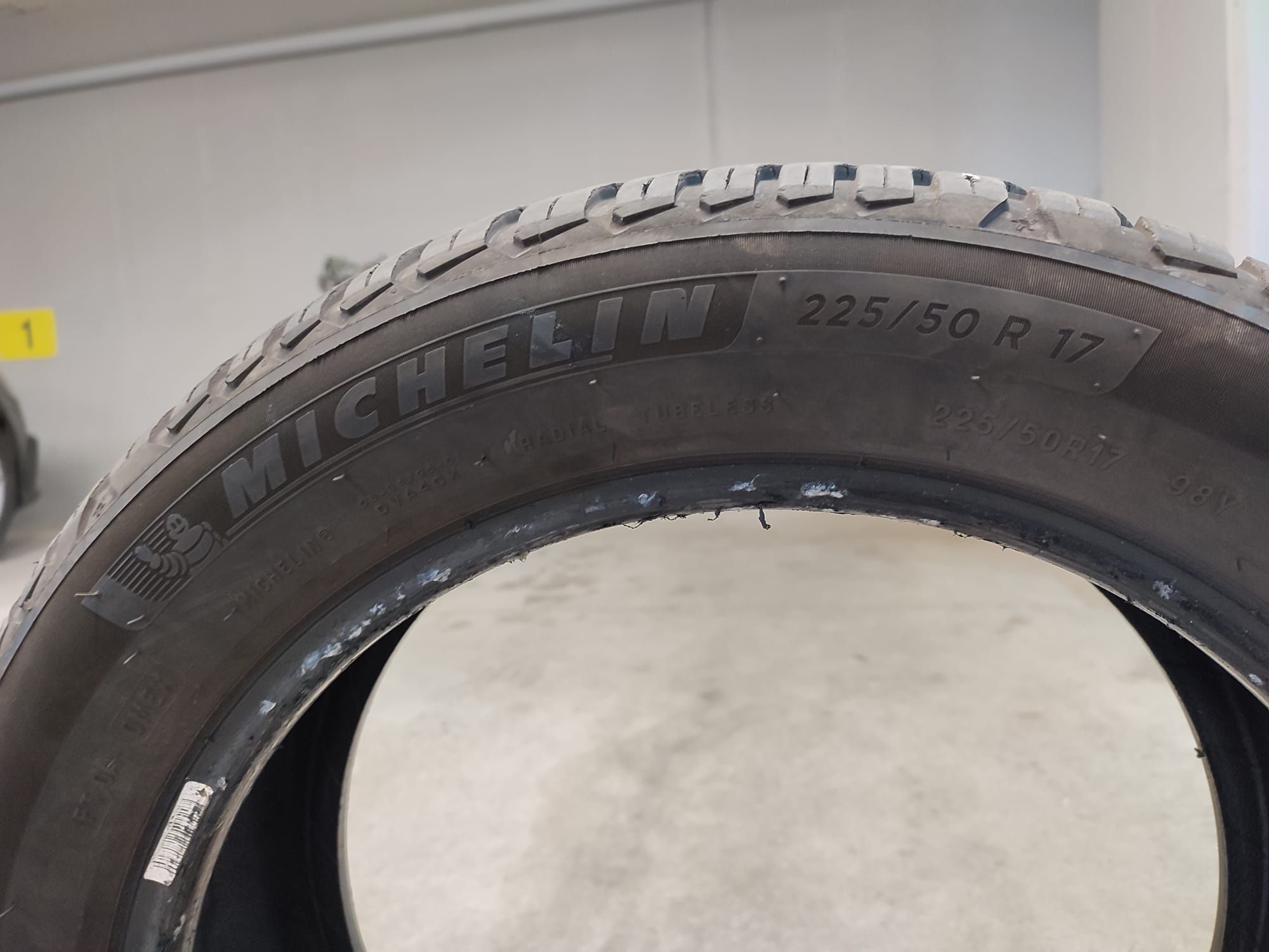 Opony wielosezonowe Michelin Crossclimate