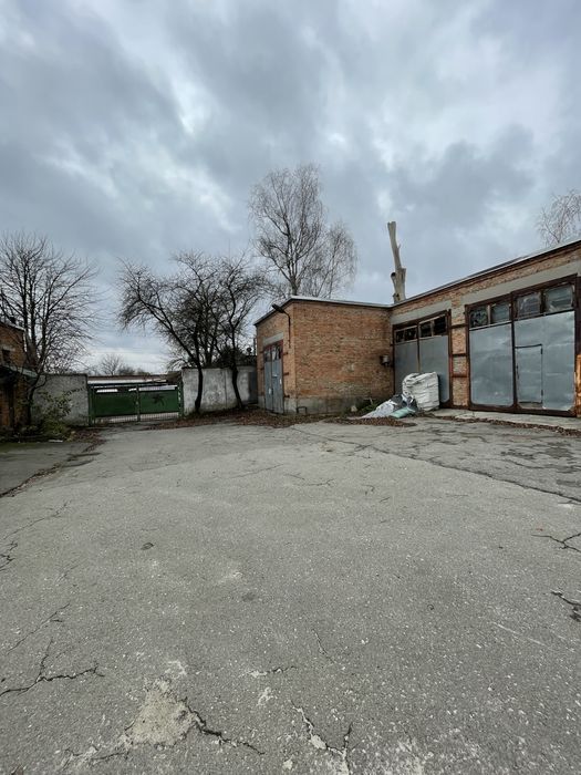 Оренда гаражів під СТО