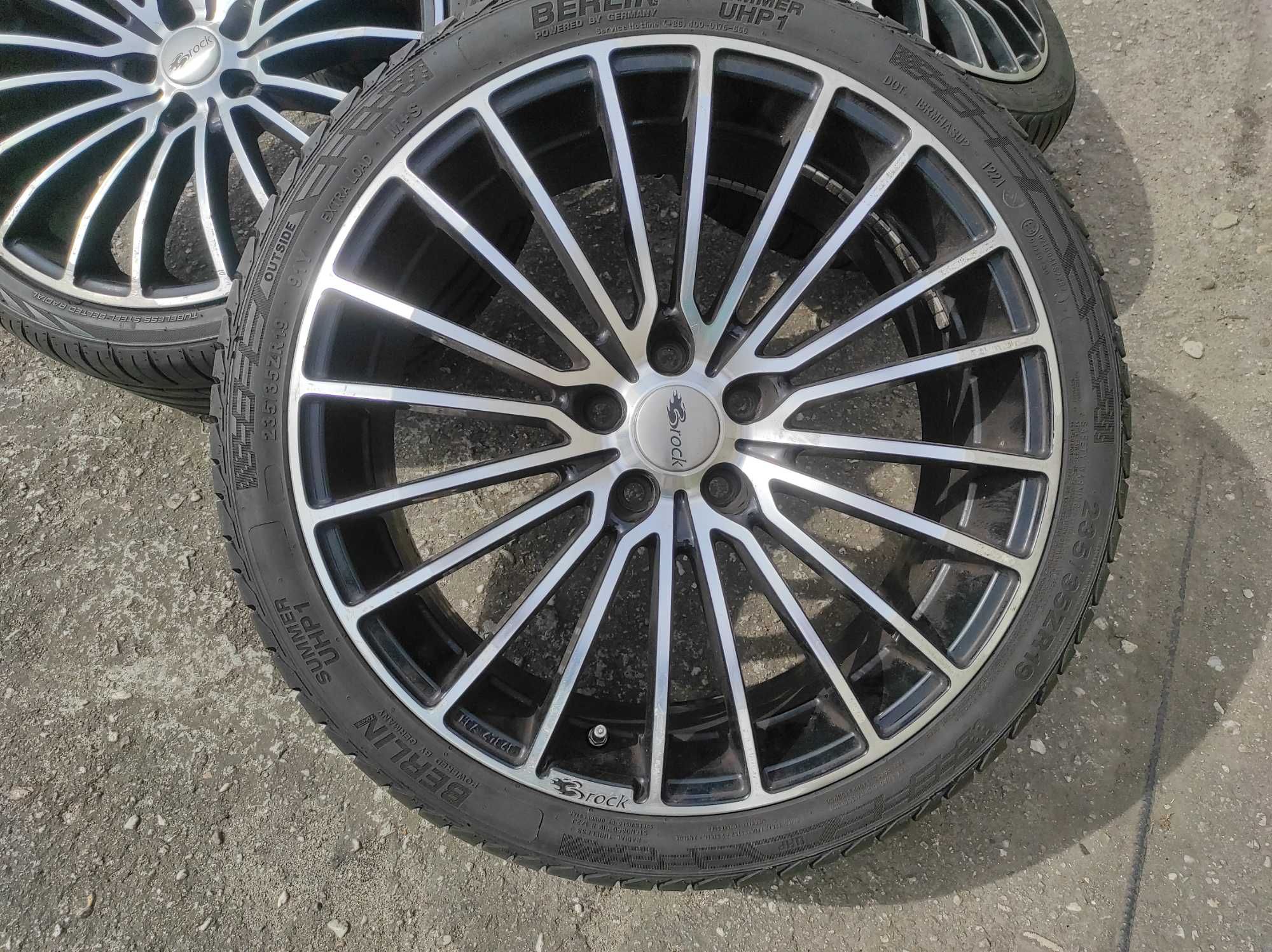 Komplet kół letnich Brock B24 5x108 235/35/19" opony 2022r