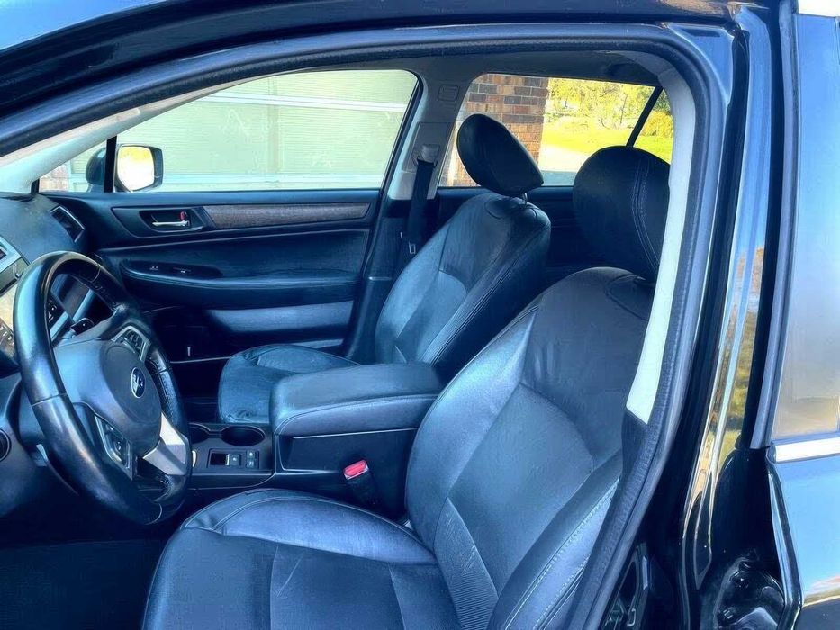 Subaru Outback Limited      2016