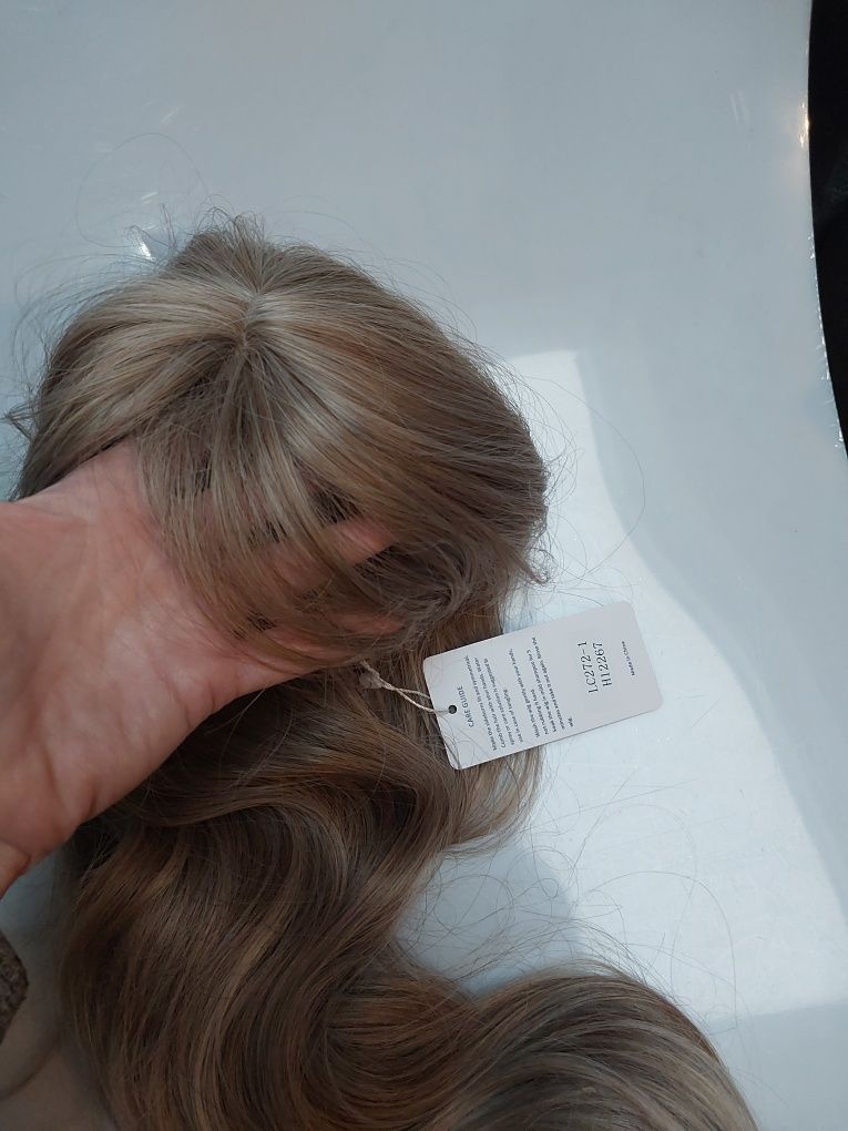 Nowa peruka ciemny blond esme jak ludzkie włosy z najlepszych włókien