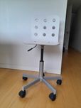 Cadeira giratória com rodas IKEA