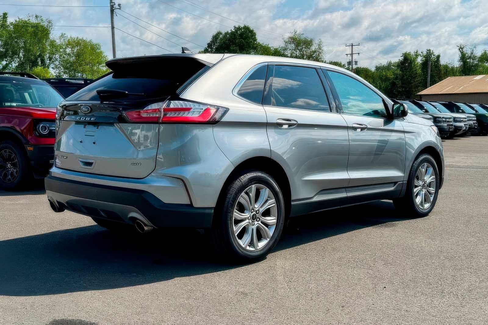 2023 Ford Edge Titanium