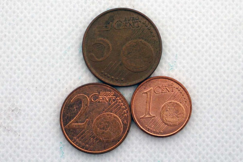 8 moedas de 3 países: Itália - Bélgica - Áustria