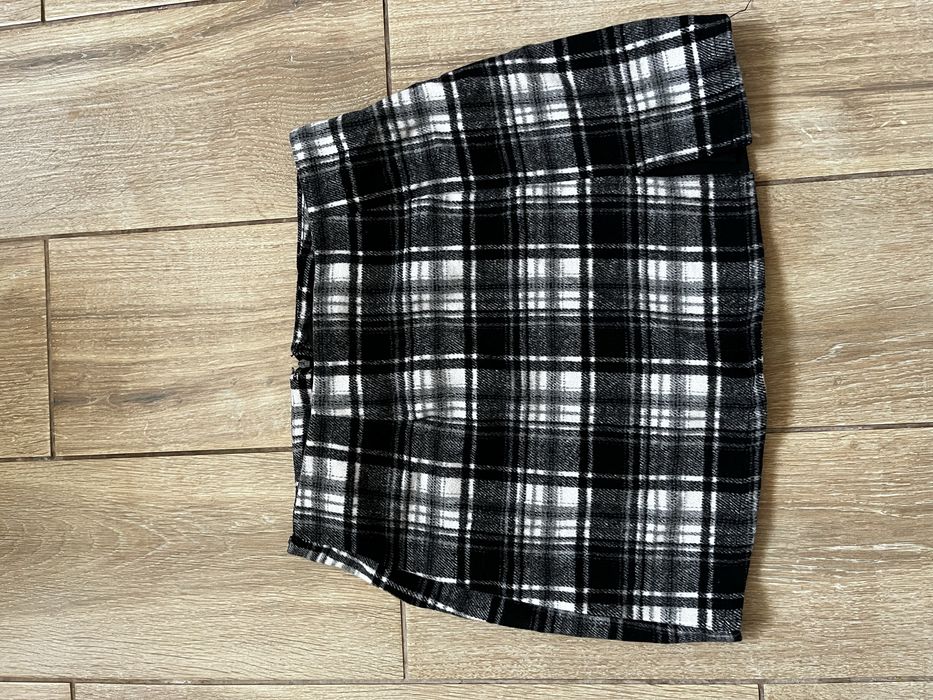 Spodnica damska w kratę