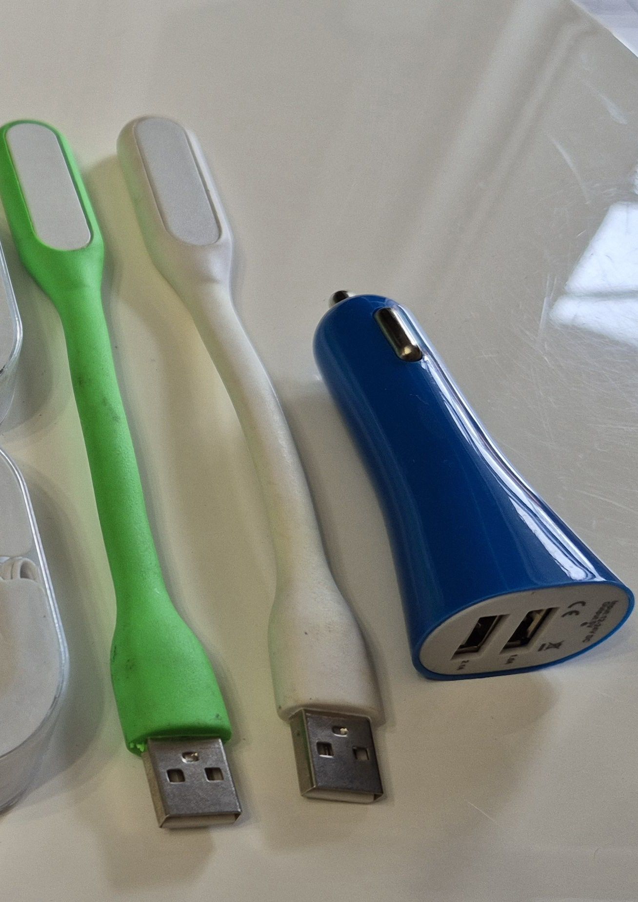 Lampki usb i ładowarka