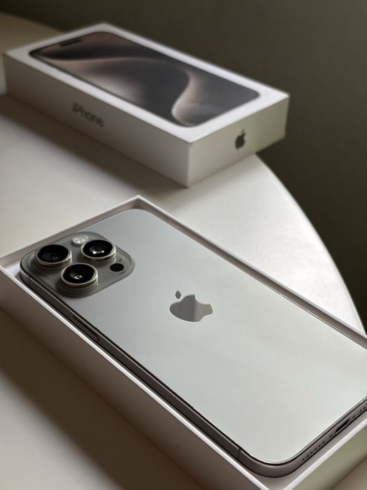 Iphone 15 Pro Max 256GB com garantia de +1 ano