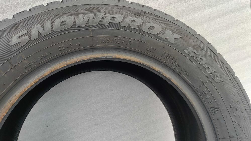 Opony Zimowe 195/65/15 Toyo 2szt 7,5mm MB
