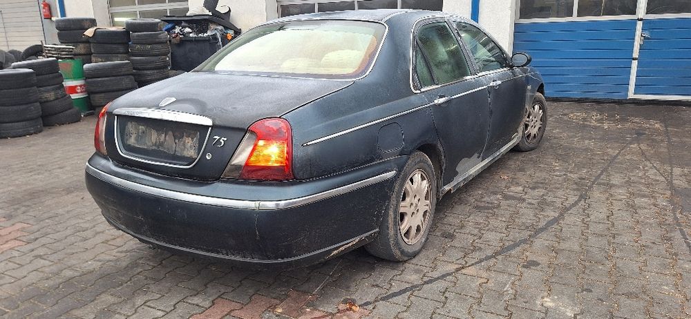 Caly Rover 75 na części