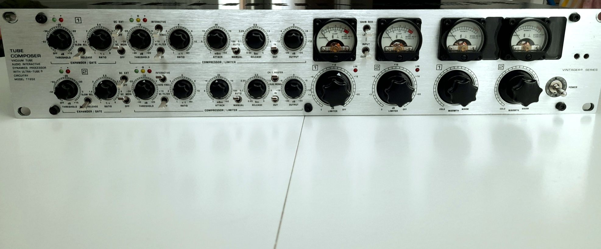 Lampowy procesor dynamiki mastering Behringer Tube Composer T-1952
