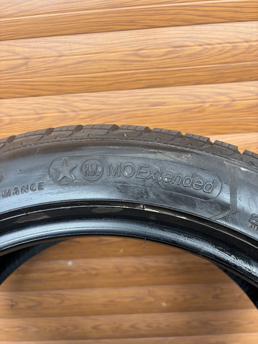 245/45/18 Goodyear 2 opony zimowe 2021r