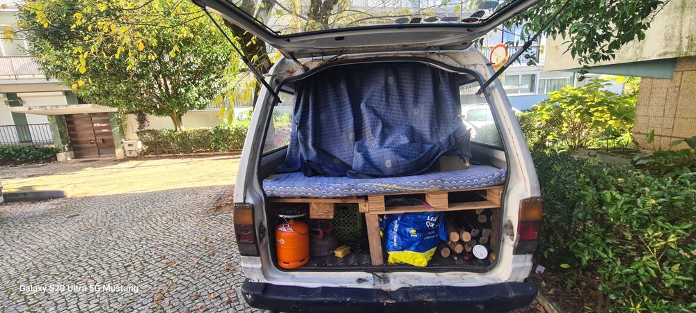 Nissan vanette 5 Lugares