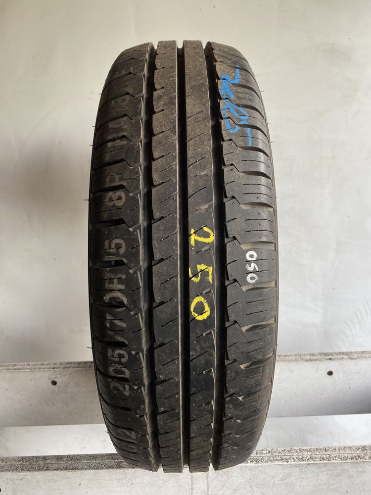 Opona pojedyncza 205/70/15c Hankook Vantra LT