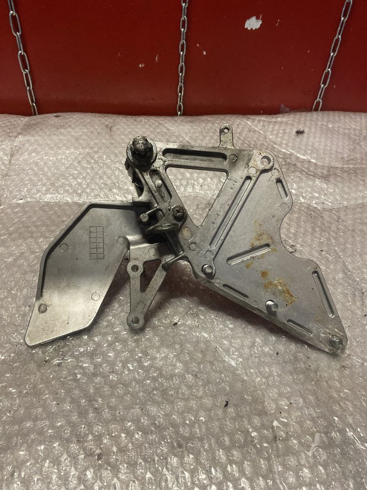 Suzuki GSF 400 Bandit set podnóżek C655