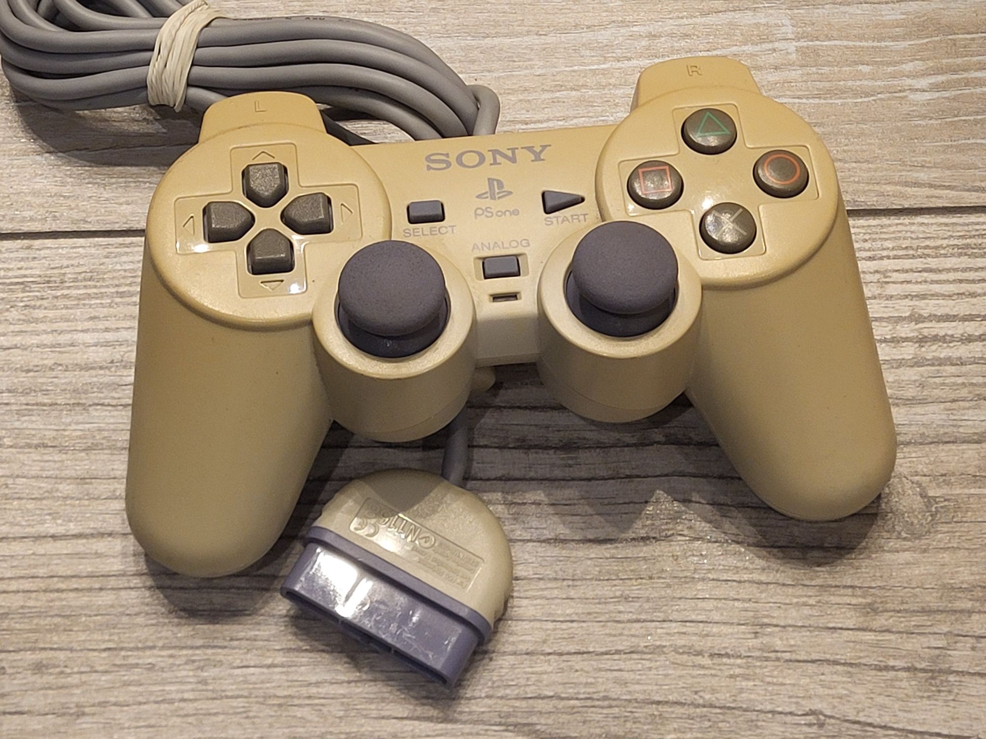 PSOne zestaw konsola 2000rok Playstation PSX PS One