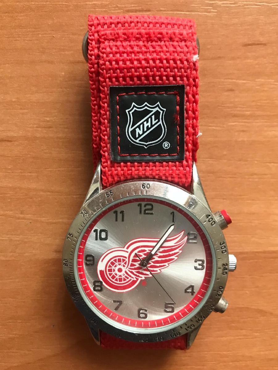 Часы наручные Detroit Red Wings NHL