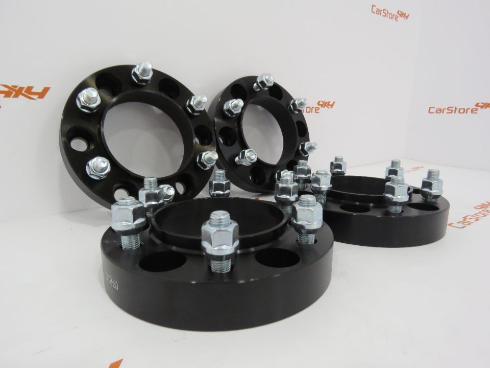 Espaçadores 4x4 30mm Toyota 6x139.7 M12x1.5 Pretos CB 106.2