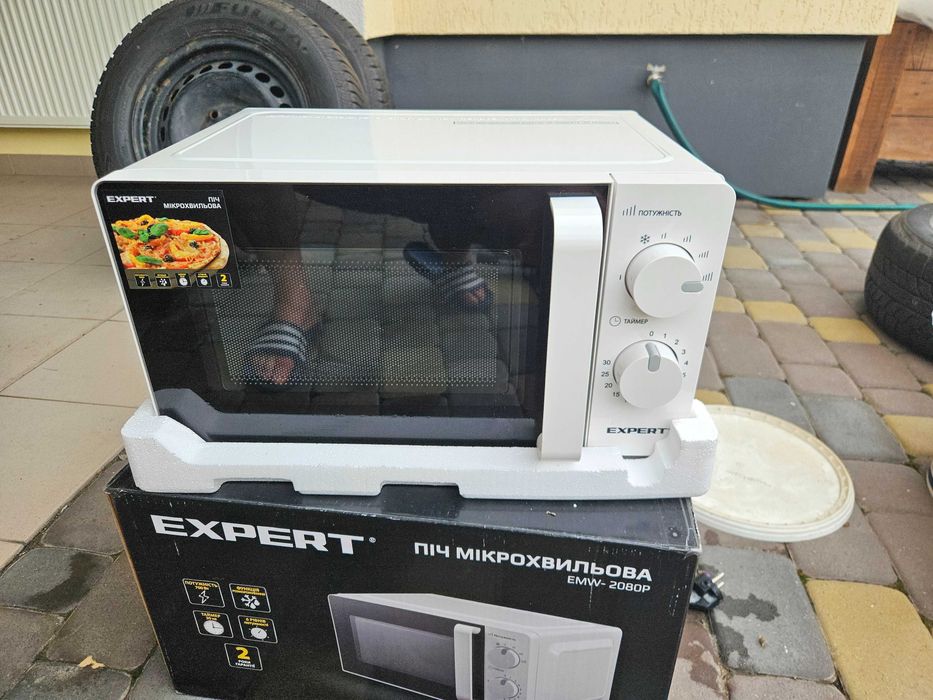 Мікрохвильова піч EXPERT EMW-2080P