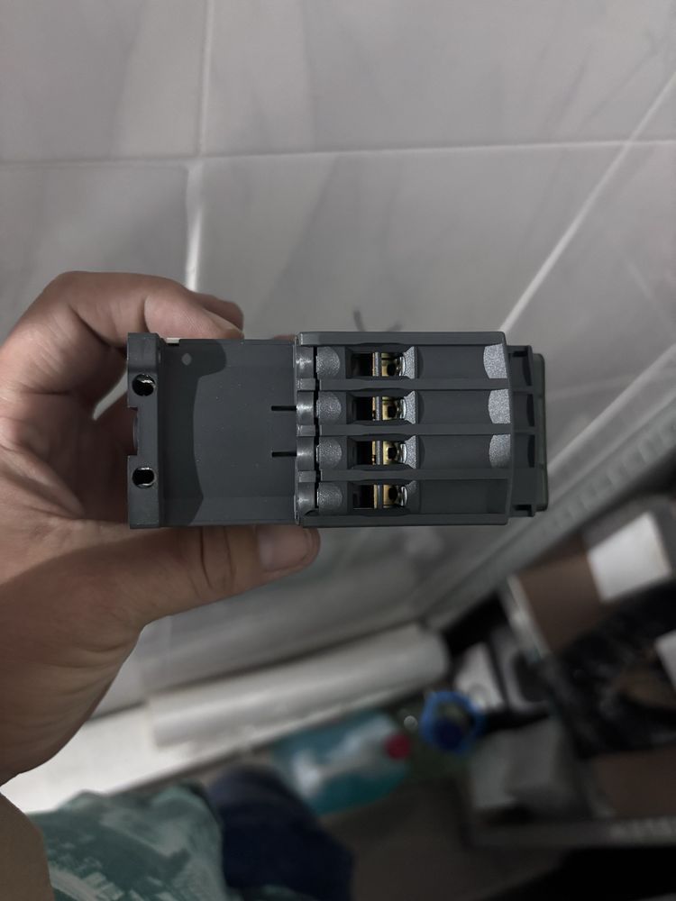 Stycznik mocy SCHNEIDER LC1D188