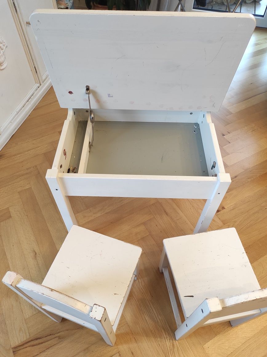 Stolik dwa krzesełka Ikea sundvik