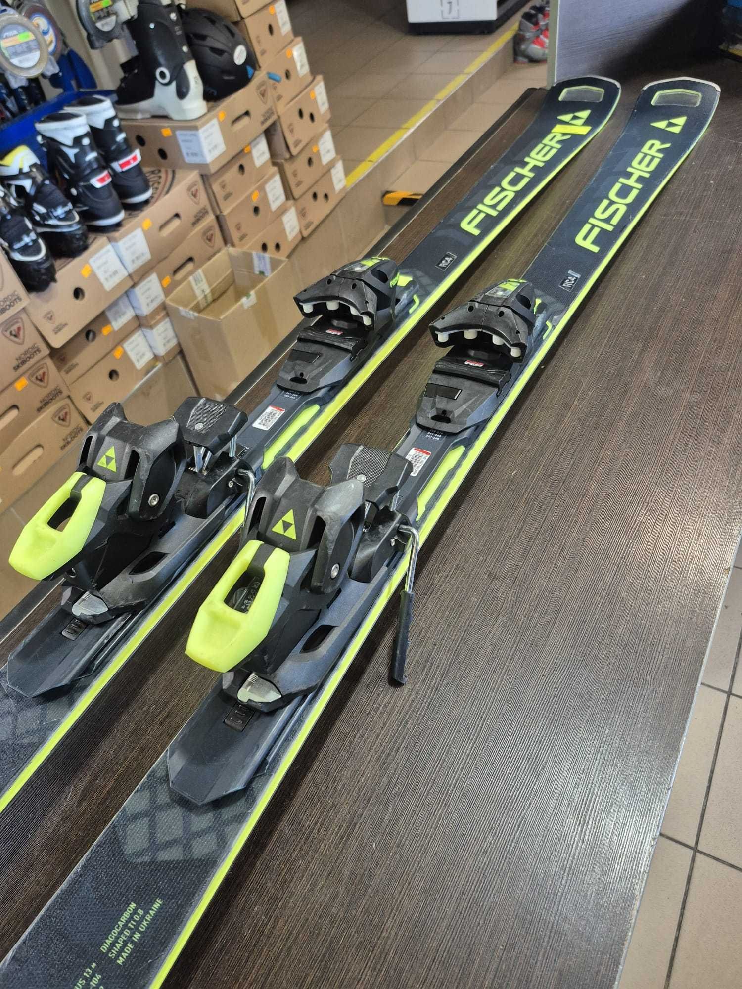 Narty Fischer  RC4 SC 165cm N-228
