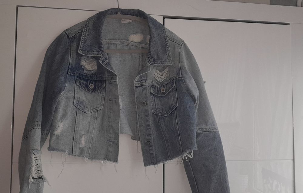 Katana z dziurami jasny dżins  r. 38