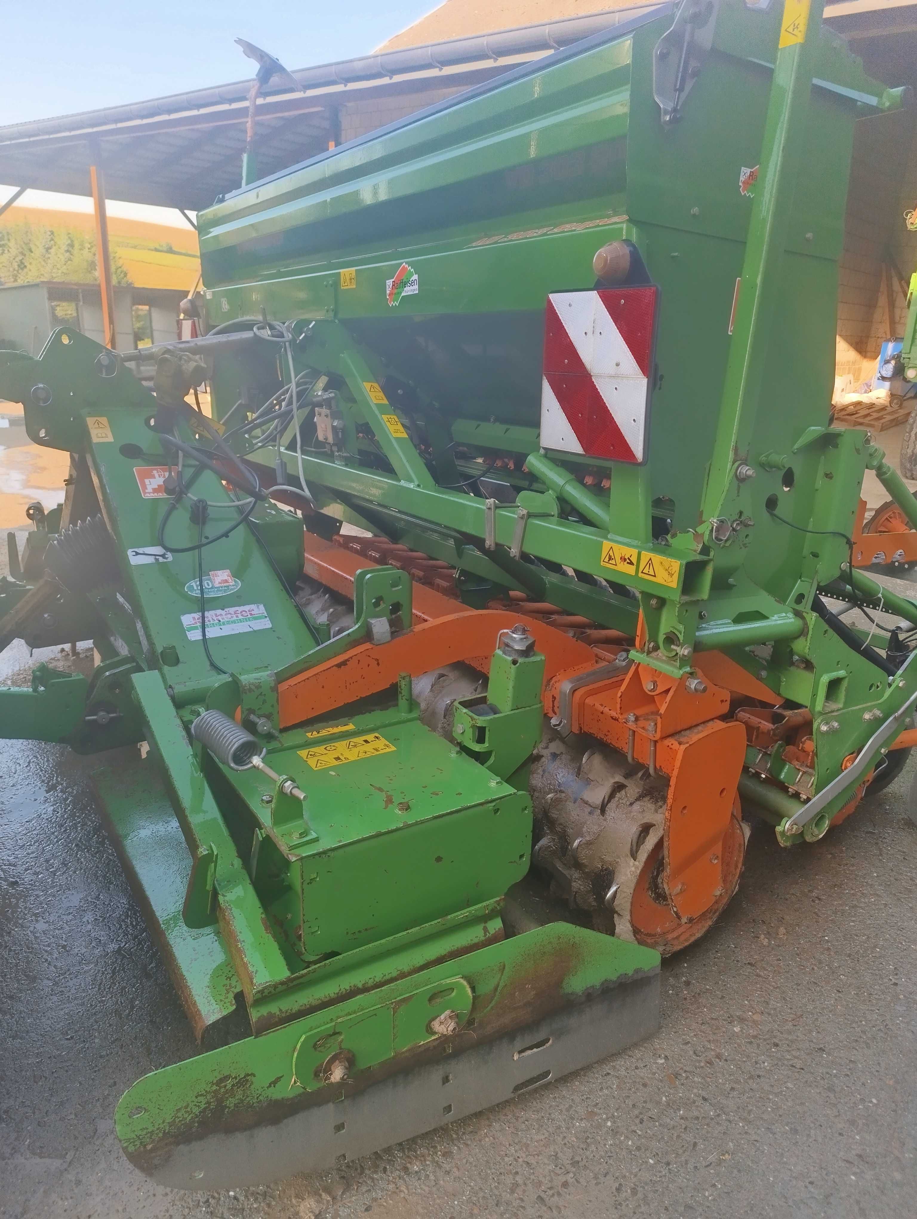 Amazone ad303 kg3000 agregat uprawowo-siewny