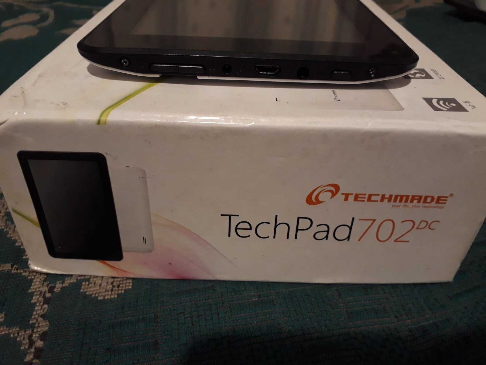 Планшет  TechPad 702