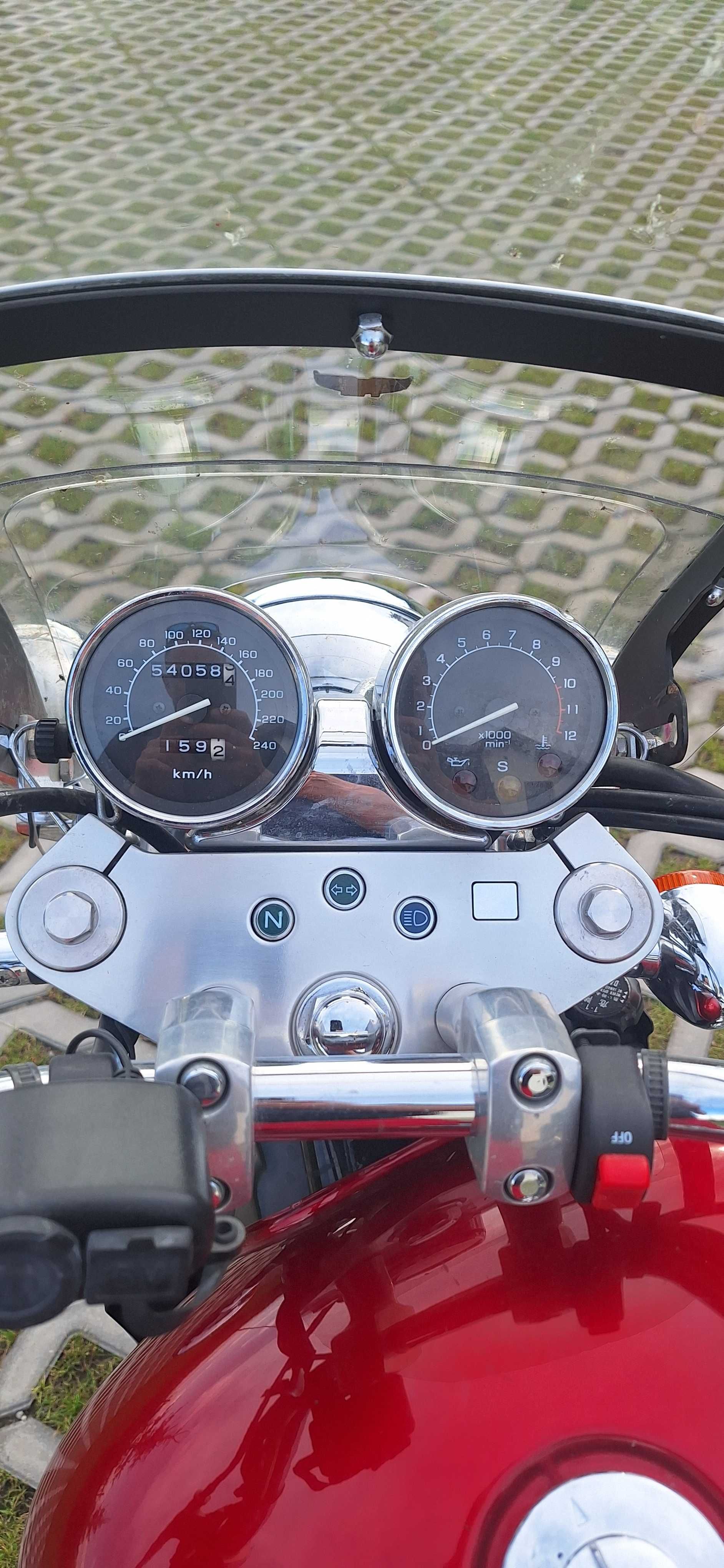 Honda VF 750C Magna