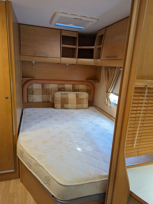 Caravana/ quarto ,suite , muito espaço , levo ao l