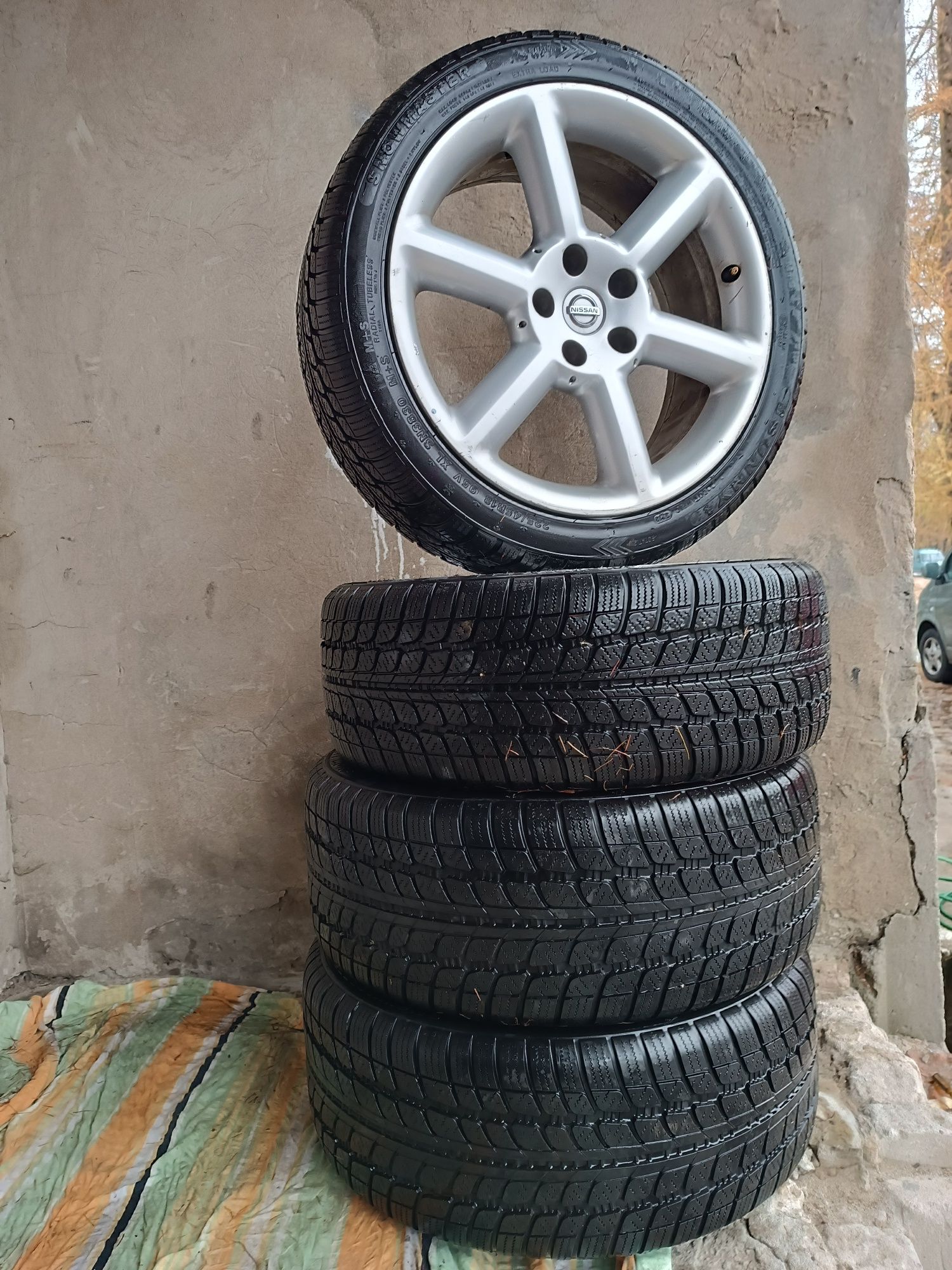 Komplet kół zimowych 18" 5x114 Nissan