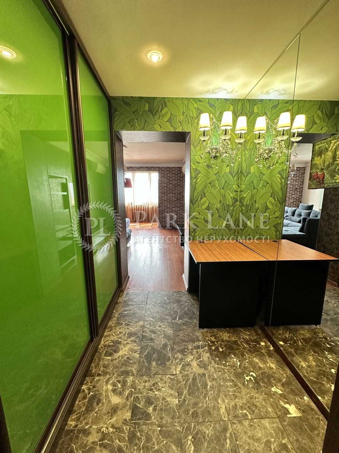 Продаж 3-кімнатної квартири, Старонаводницька, 8б, Печерськ.