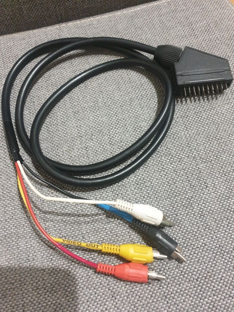 Nowy kabel do magnetowida lub telewizora