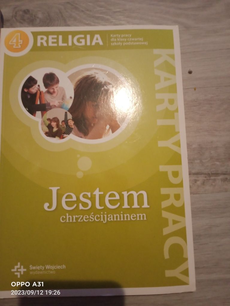 Książka i karty pracy do religii  Jestem Chrześcijaninem