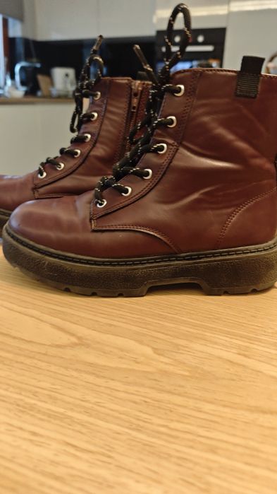 Buty skórzane Zara wysokie roz. 35