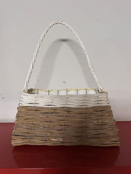 Koszyk wiklinowy mocny 15 zł